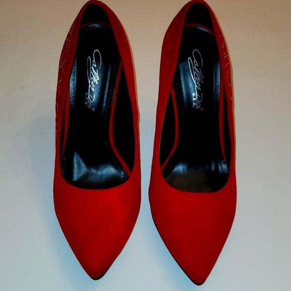 Red Crystal "Sexy Girl" High Heels 👠 - Picture 6 of 16